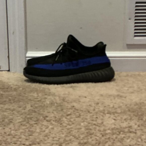 Yeezy 350 Dazzling Blue